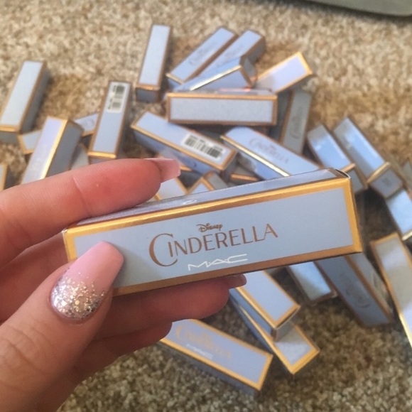 BNIB MAC LIPSTICK $20 EACH - Picture 1 of 2